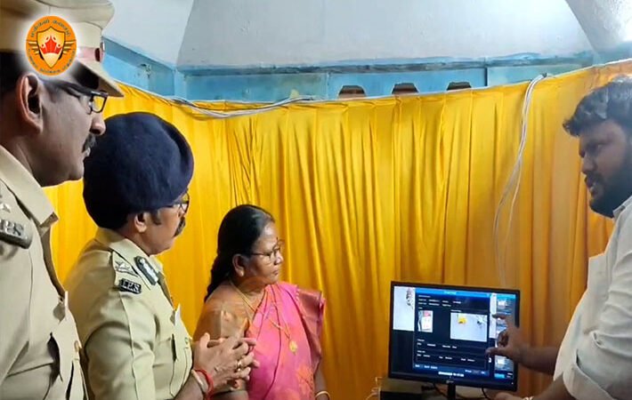 வாகன ஓட்டிகள் இனி தப்பு முடியாது – மதுரையில் நவீன புதிய ரக கண்காணிப்பு கேமரா!