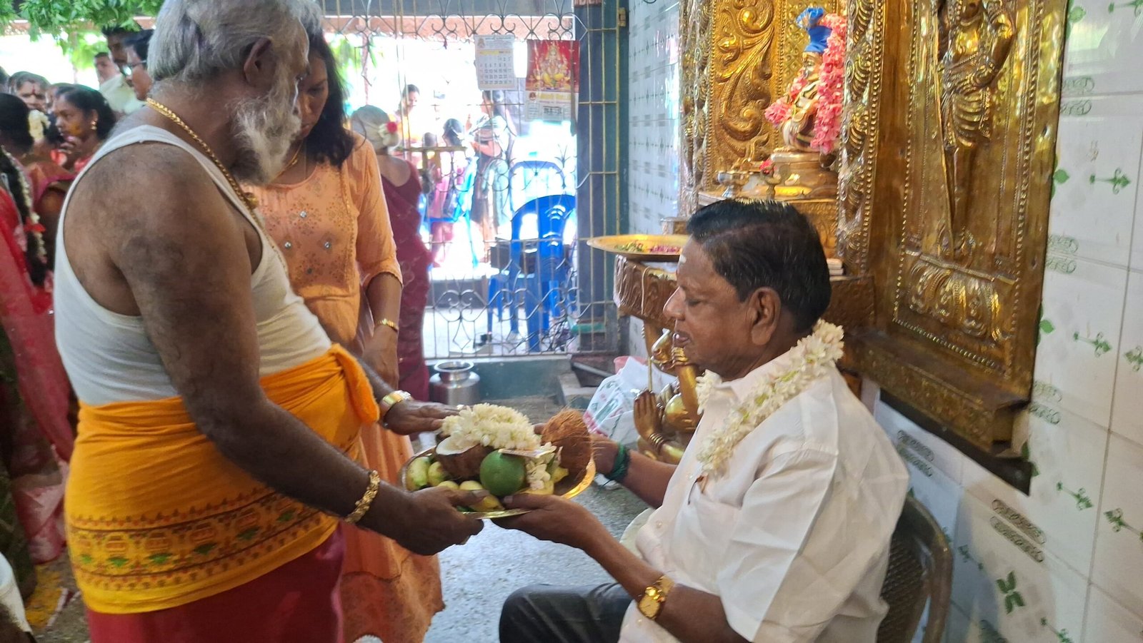 காஞ்சிபுரம் படவேட்டம்மன் ஆலயத்தில் வரலட்சுமி பூஜை