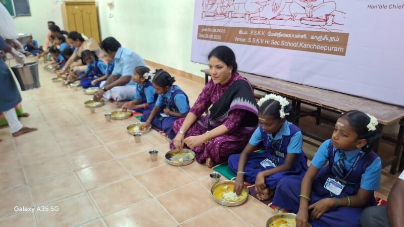 காஞ்சிபுரத்தில் முதல்வரின் காலை திட்ட உணவு