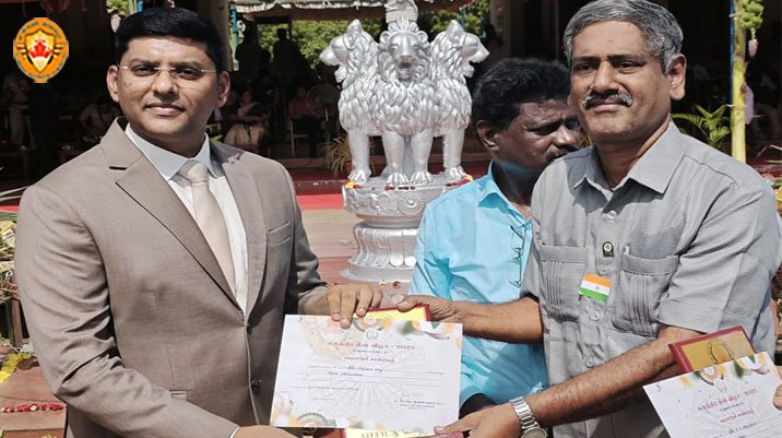 மதுரையின் அட்சய பாத்திரம் ட்ரஸ்ட் நிறுவனர் நெல்லை பாலுவிற்கு சிறந்த சமூக சேவகருக்கான விருது