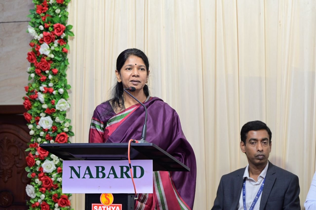 தூத்துக்குடி மாவட்டத்தில் அதிக அளவிலான தொழிற்சாலைகளை கொண்டு வந்து கொண்டிருக்கிறார் முதலமைச்சர் மு.க.ஸ்டாலின்! – கனிமொழி கருணாநிதி எம்.பி