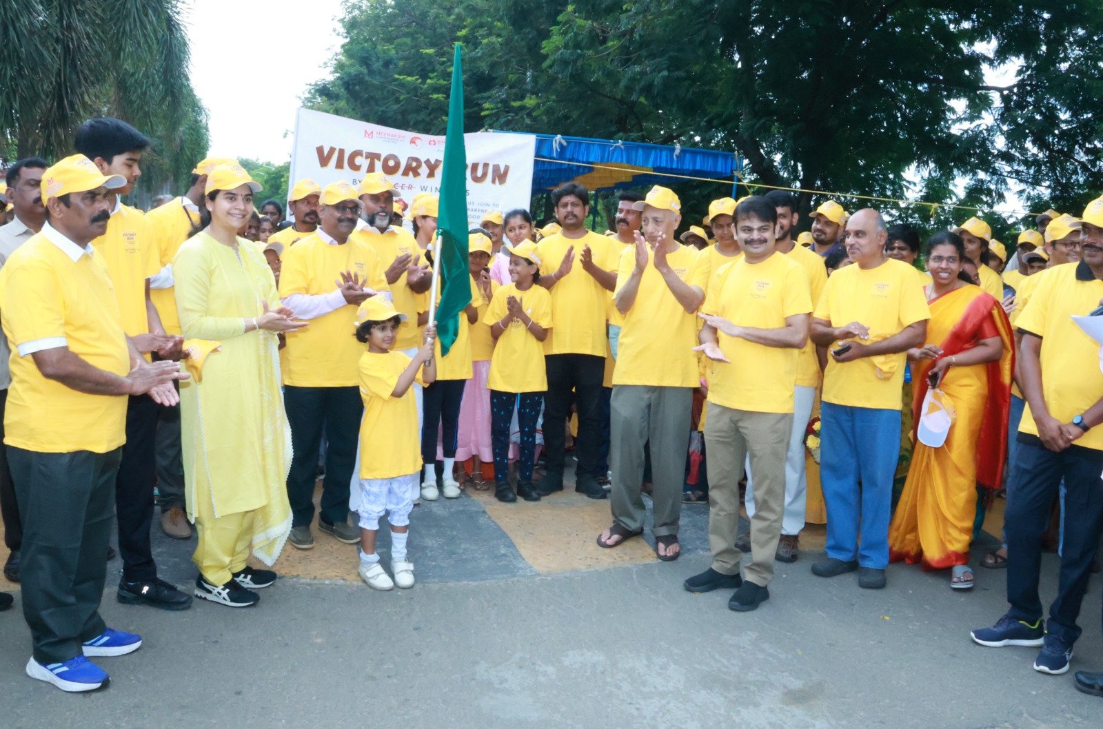 சர்வதேச குழந்தைப் பருவ புற்றுநோய் விழிப்புணர்வு மாதம்: மதுரை மீனாட்சி மிஷன் மருத்துவமனை நடத்திய வெற்றி ஓட்டம்!