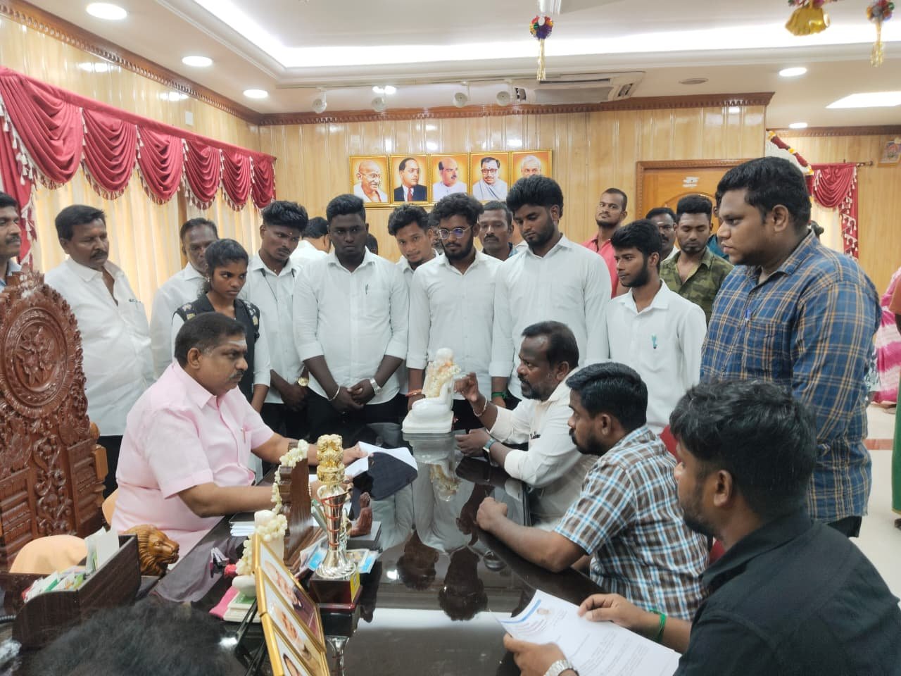 புதுவை பல்கலைகழக மாணவர்கள் மீது கண்மூடித்தனமான தாக்குதல் விவகாரம்: புதுச்சேரி புரட்சிகர சோசலிஸ்ட் கட்சி சார்பில் கோரிக்கை மனு