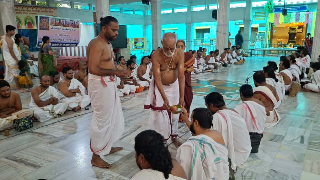 காஞ்சிபுரம் சங்கர மடத்தில் ஸ்ரீ கந்த சஷ்டி வேத பாராயணம்