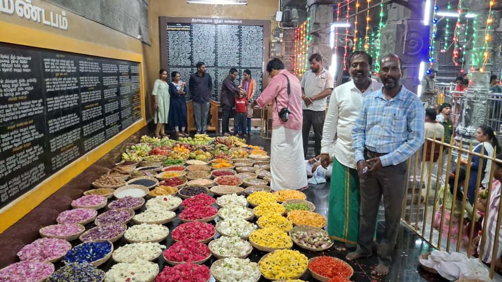 காஞ்சிபுரம் குமரக்கோட்டம் சுப்பிரமணிய சுவாமி வைரவேல் அலங்காரத்தில் பக்தர்களுக்கு காட்சி