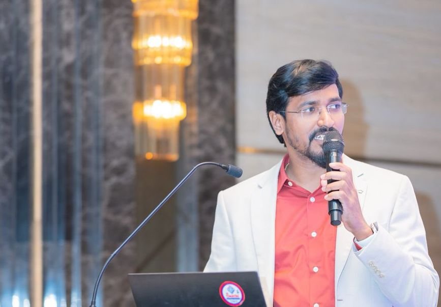 உலக சர்வதேச மாநாட்டில் இந்தியாவிலிருந்து சென்ற இளம் மருத்துவ நிபுணருக்கு பாராட்டுகள்