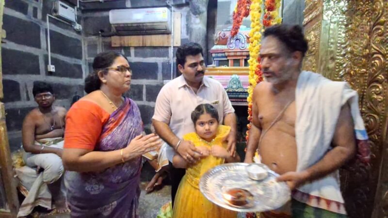 காஞ்சிபுரம் கச்சபேஸ்வரர் ஆலயத்தில் மண்டை விளக்கு பூஜை