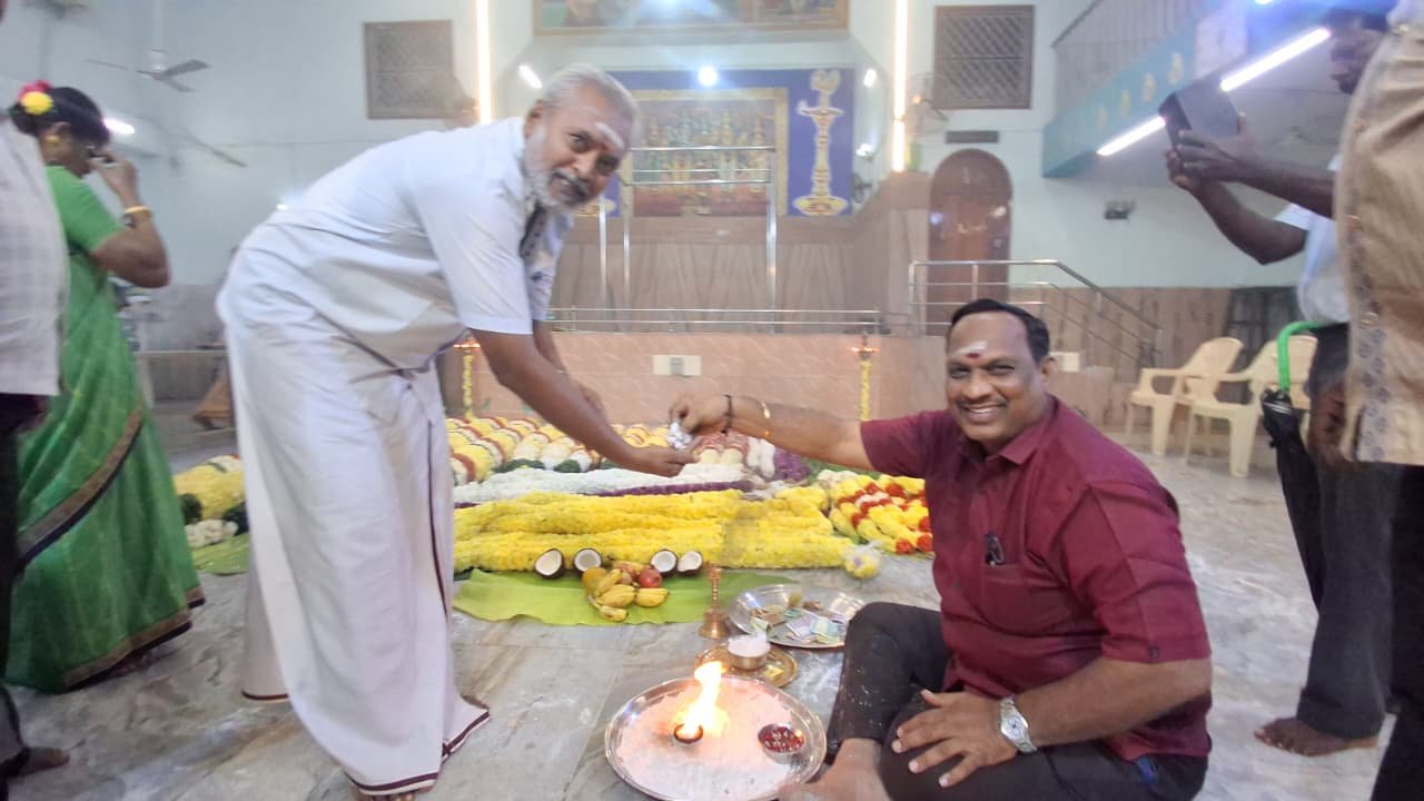 காஞ்சிபுரத்தில் இருந்து புறப்பட்ட அண்ணாமலையாருக்கு சாத்தப்படும் மாலை – பக்தர்கள் வழிபாடு