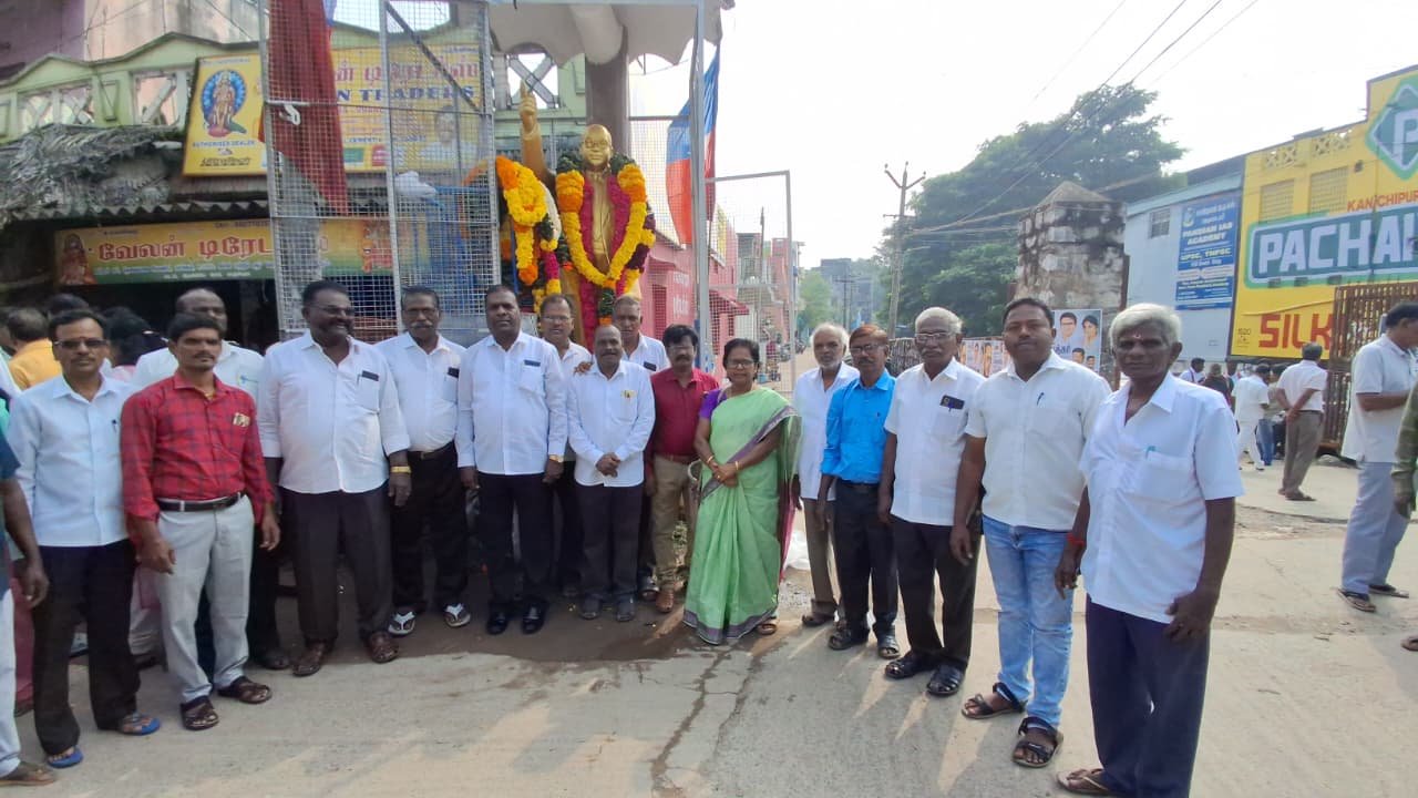தமிழ்நாடு SC/ST அலுவலர் நலன் மற்றும் சமூக வழிகாட்டுதல் சங்கம் சார்பில் அம்பேத்கர் நினைவு தினம் அனுசரிப்பு