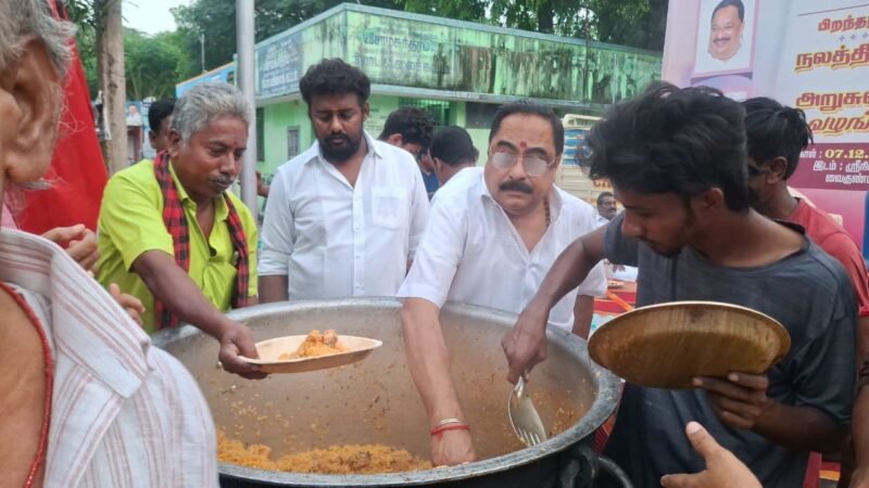 காஞ்சிபுரத்தில் உதயநிதி ஸ்டாலின் பிறந்தநாளை ஒட்டி நலத்திட்ட உதவிகள்