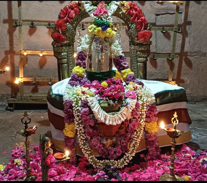 காஞ்சிபுரம் களக்காட்டூர் அக்னீஸ்வரர் ஆலயத்தில் 108 சங்காபிஷேகம்