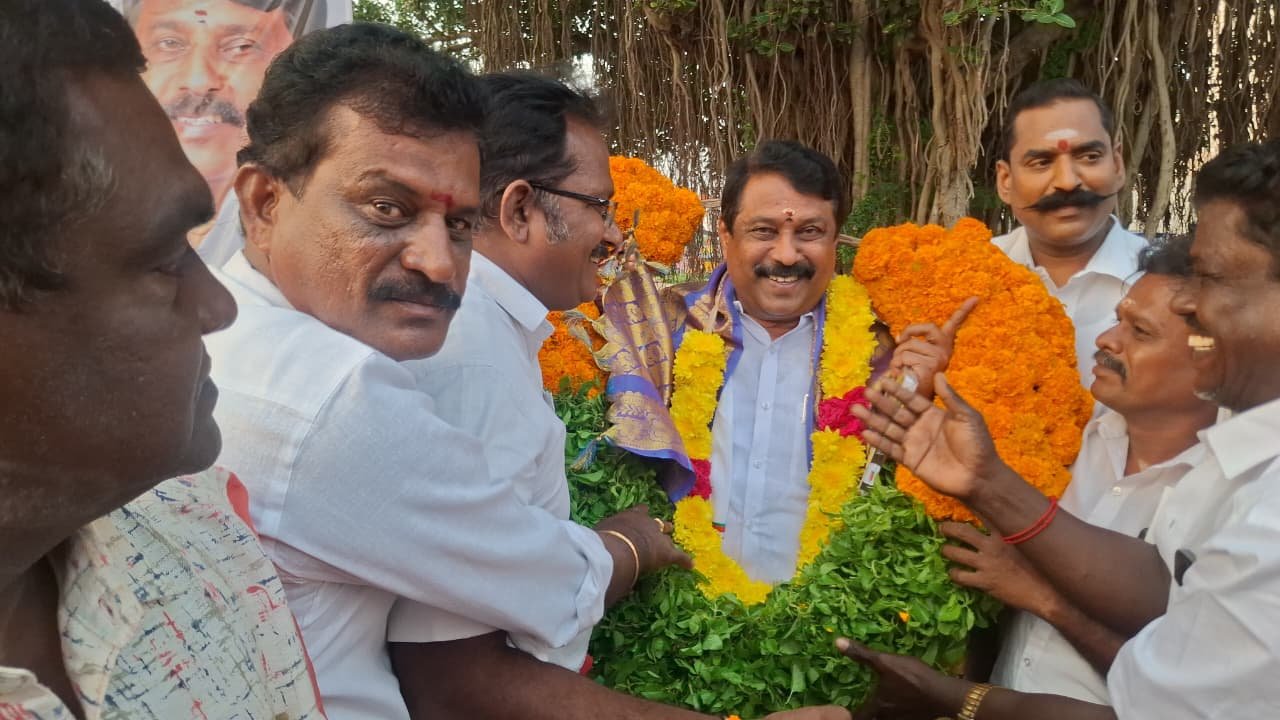 பாஜக மாநில தலைவர் காஞ்சிபுரம் வருகை : சிறப்பான வரவேற்பு அளித்த நிர்வாகிகள், தொண்டர்கள்