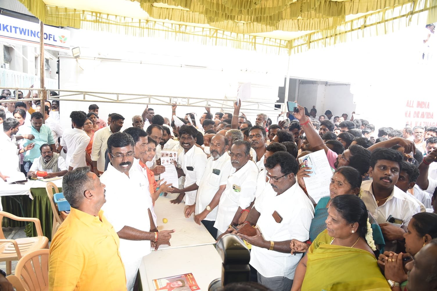 ராமநாதபுரம் சட்டமன்ற தொகுதியில் போட்டியிட கலைப்பிரிவு செயலாளர் ராமநாதன் மனு