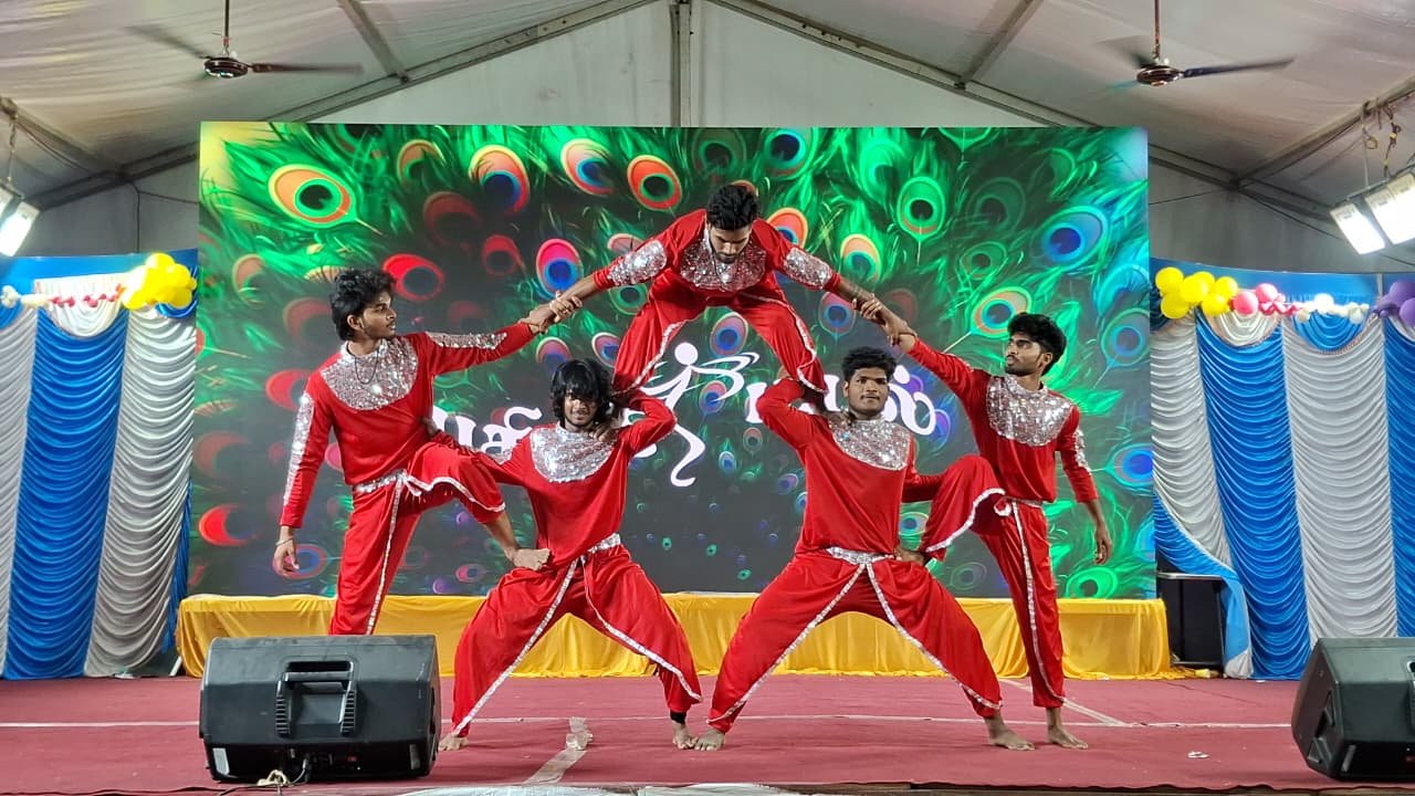 காஞ்சிபுரம் புத்தகத் திருவிழா: புதிய புயல் நடன குழுவினரின் கலை நிகழ்ச்சி