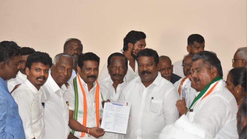 சட்டமன்ற தேர்தலில் போட்டியிட ராமநாதபுரம் மாவட்ட காங்கிரஸ் பொறுப்புக் குழு உறுப்பினர் விருப்ப மனு