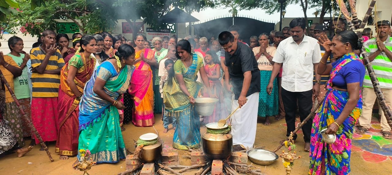 ராமநாதபுரம் அருகே மனநல காப்பகத்தில் ஆட்டம் பாட்டத்துடன் சமத்துவ பொங்கல் விழா!