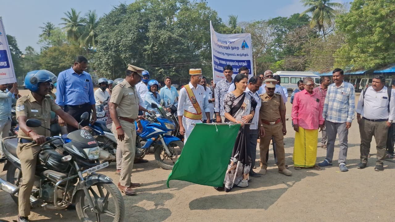 காஞ்சிபுரத்தில் சாலை விபத்துகளை குறைக்கும் வகையில் விழிப்புணர்வு பேரணி