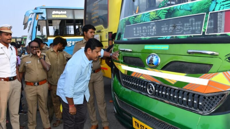 திண்டுக்கல்லில் அதிக ஒலி எழுப்பிய ஏர் ஹாரன்கள் பறிமுதல்: வட்டார போக்குவரத்து அலுவலர் அதிரடி