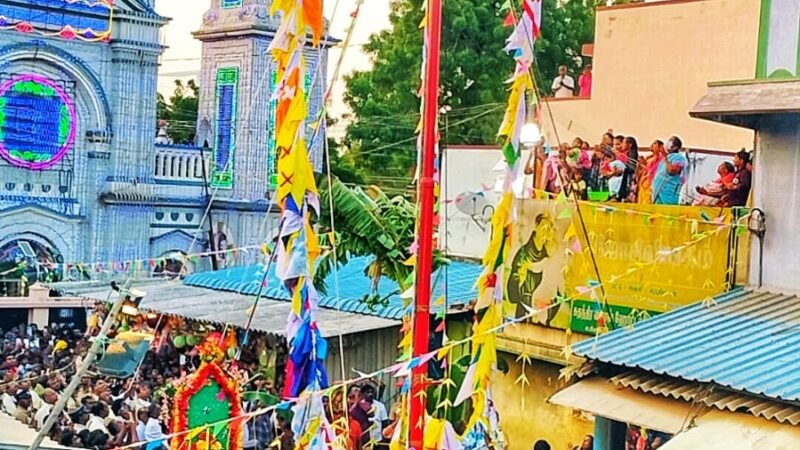 புளியம்பட்டி புனித அந்தோணியார் ஆலய திருவிழா கொடியேற்றத்துடன் தொடக்கம்