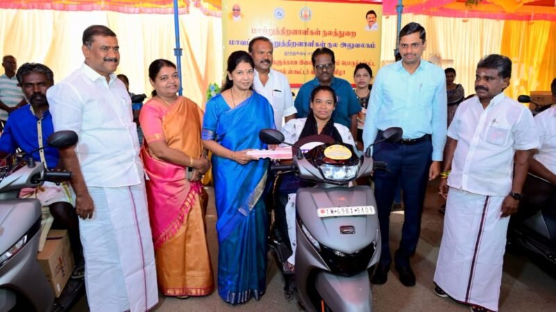 தூத்துக்குடி – வாஞ்சி மணியாச்சி புதிய சாலை பணகளை துவக்கி வைத்த கனிமொழி கருணாநிதி MP