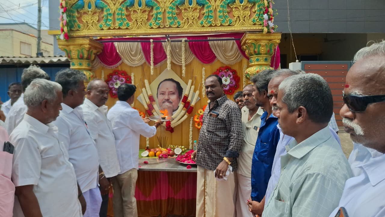 காஞ்சிபுரத்தில் அதிமுக முன்னாள் நகர செயலாளர் G. சுப்ரமணி நினைவஞ்சலி