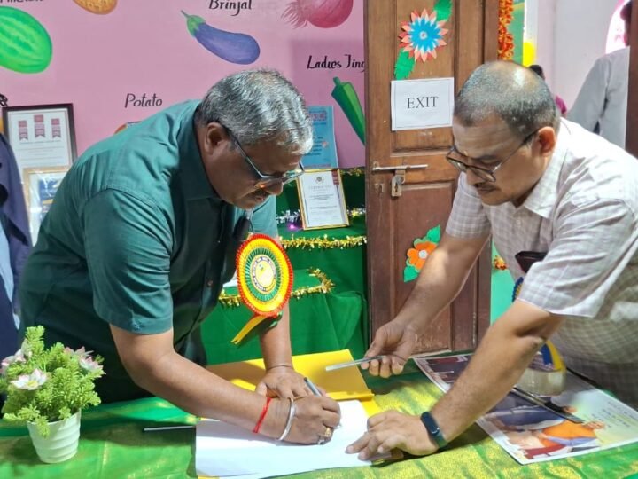 காஞ்சிபுரம் சோழன் மெட்ரிக் பள்ளி மாணவர்களின் அசத்தல் சாதனை