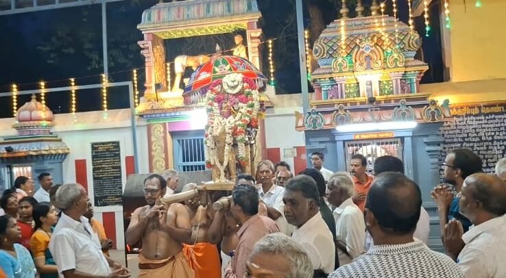 காஞ்சிபுரம் முத்தீஸ்வரர் ஆலயத்தில் பிரதோஷ விழா! – நந்தி வாகனத்தில் எழுந்தருளிய பிரதோஷ பகவான்!!