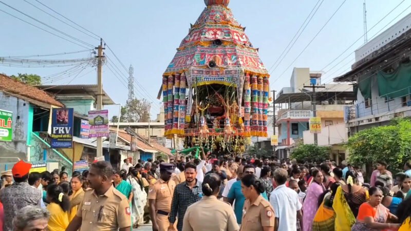சுவாமிமலையில் திருத்தேரோட்டம் – “அரோகரா” கோஷம் முழங்க பக்தர்கள் வடம் பிடித்து இழுத்த தேர்விழா