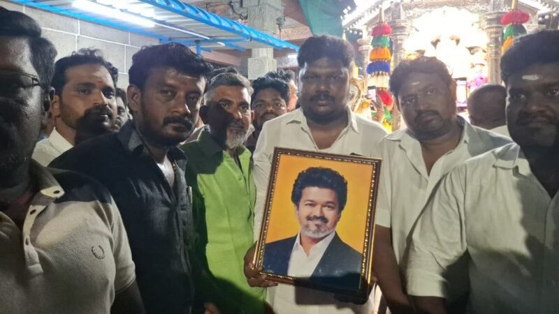 ஜோசப் விஜய் பிறந்தநாள்: காஞ்சிபுரம் குமரகோட்டம் ஆலயத்தில் வெள்ளி ரத உற்சவம்