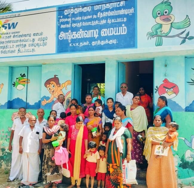 காமராஜர் பிறந்தநாள் விழா | தூத்துக்குடியில் குழந்தைகளுக்கு நலத்திட்ட உதவிகள்
