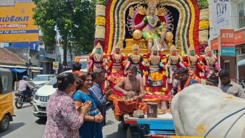 காஞ்சிபுரம் தாய் படவேட்டம்மன் ஆலயத்தில் 49ஆம் ஆண்டு ஆடி திருவிழா