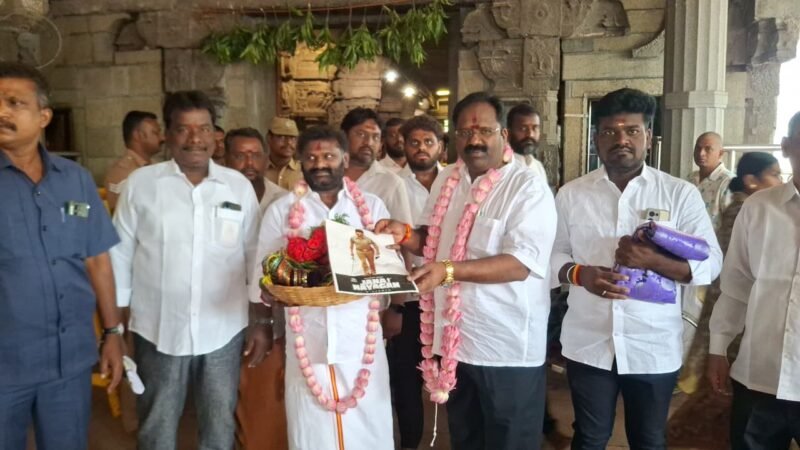 காஞ்சிபுரம் காமாட்சி அம்மன் கோவிலில் ‘ஜனநாயகன்’ திரைப்பட வெற்றிக்காக சிறப்பு பூஜை – அமைச்சர்கள் பங்கேற்பு