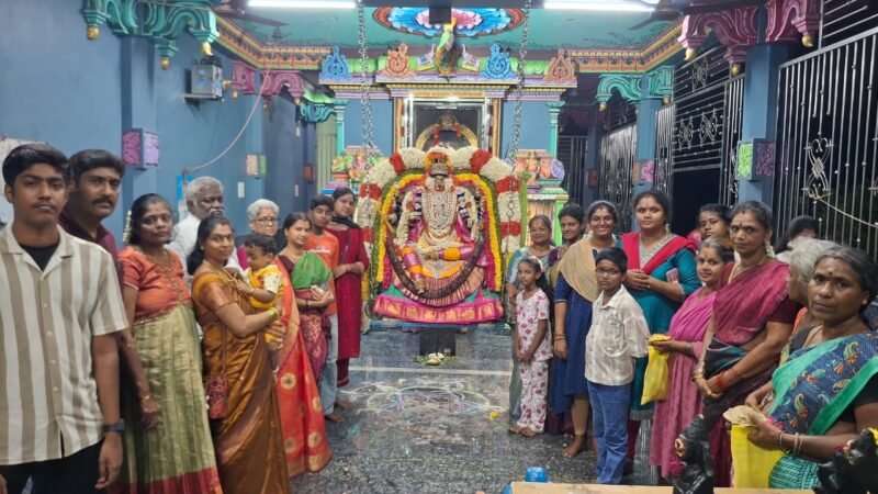 காஞ்சிபுரத்தில் ஆடிப்பூர விழா விமரிசை: அம்மன் ஆலயங்களில் சிறப்பு வழிபாடு:  திருவிளக்கு பூஜை, அன்னதானம்