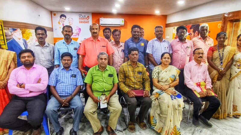 தூத்துக்குடி பத்திரிகையாளர்களுக்கு இலவச கண் பரிசோதனை முகாம் – குடும்பத்துடன் ஏராளமானோர் பங்கேற்பு