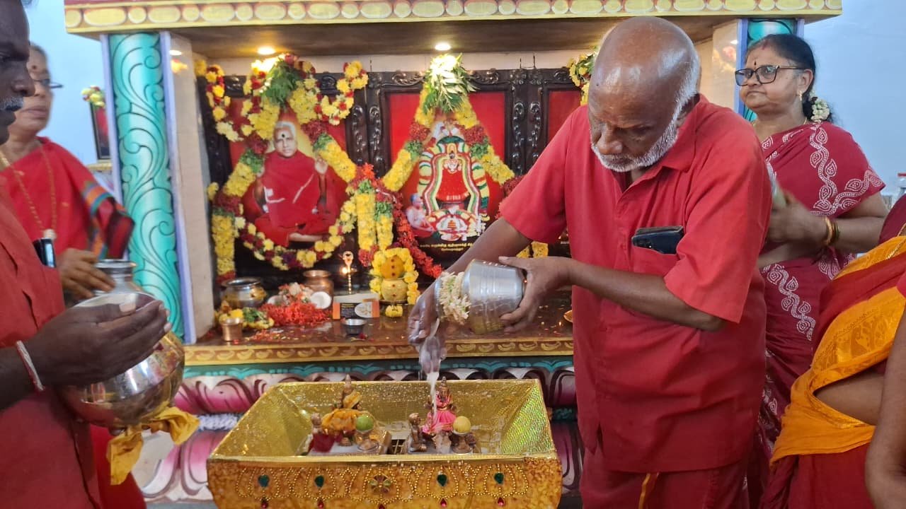 காஞ்சிபுரத்தில் ஆதிபராசக்தி கஞ்சிக்கலய பால்குட ஊர்வலம்: உலக மக்கள் நன்மைக்காக சிறப்பு பிரார்த்தனை