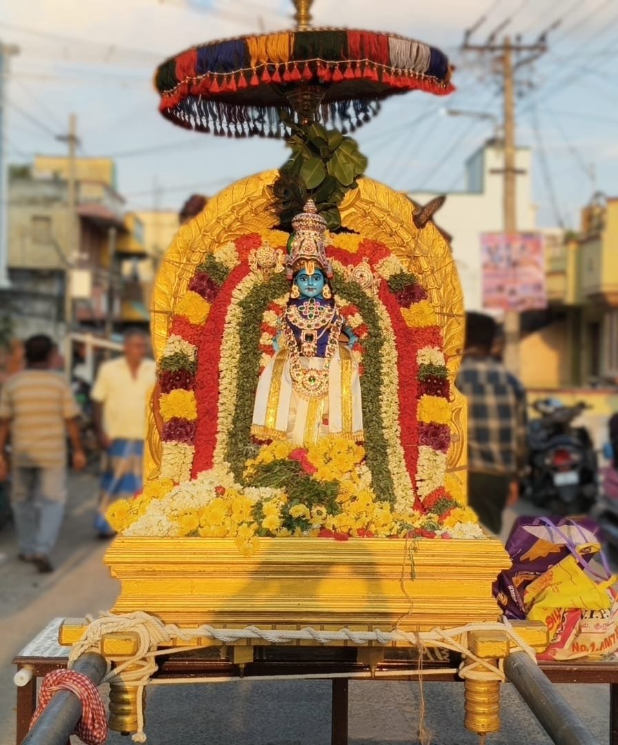 காஞ்சிபுரத்தில் 43-வது ஆண்டு கிருஷ்ண ஜெயந்தி உரியடி உற்சவம் கோலாகலம்