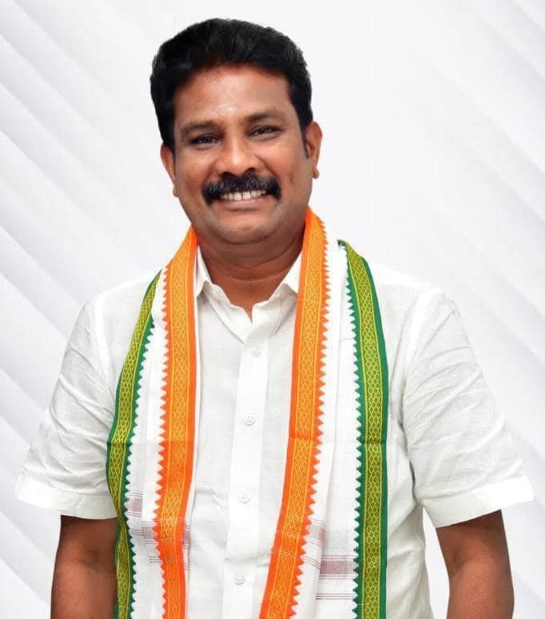 ஈசா பள்ளிவாசல் தெரு சாலையை சீரமைத்து பேருந்து போக்குவரத்தை மீண்டும் இயக்க கோரிக்கை