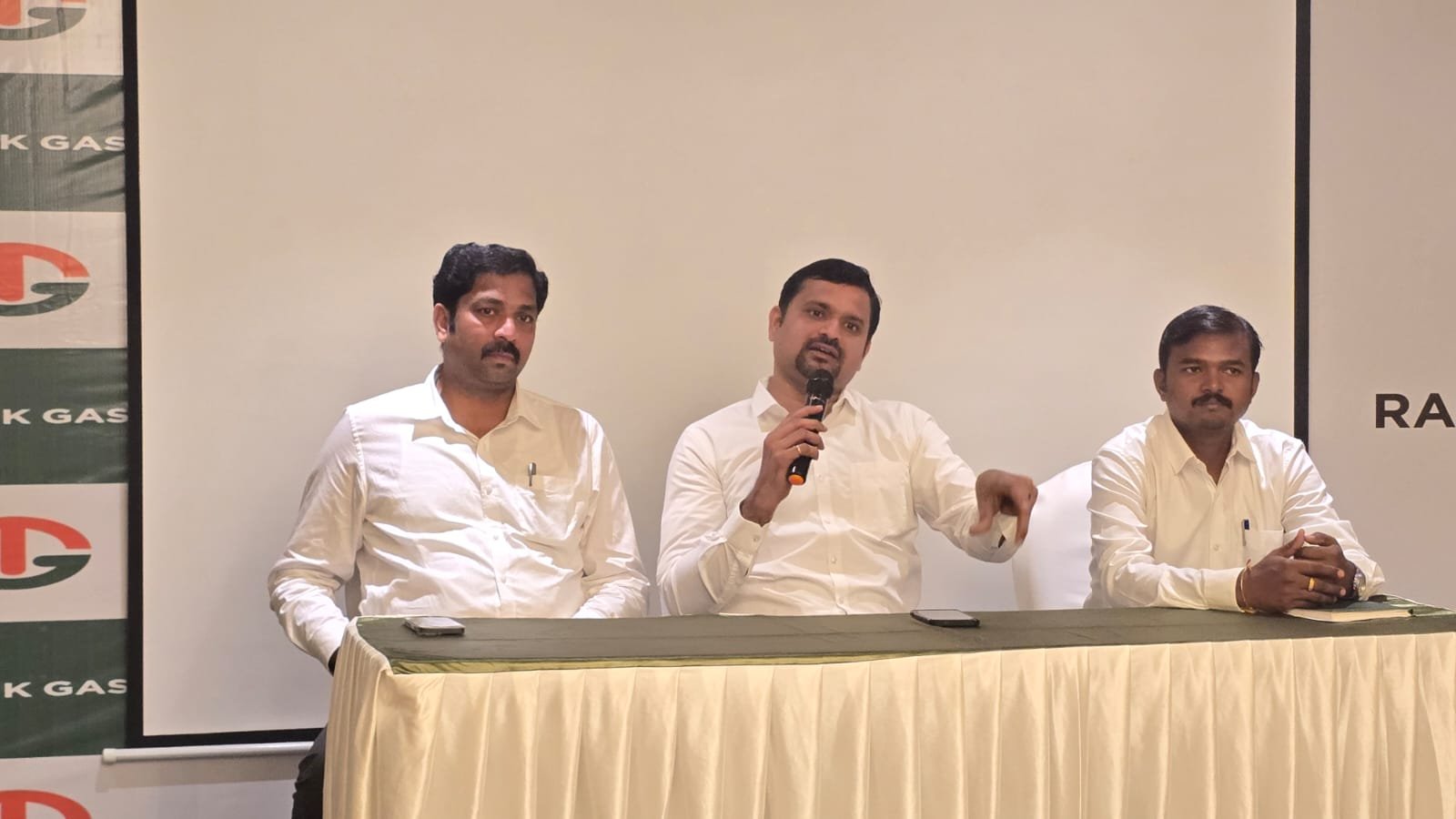 ராமநாதபுரத்தில் 100-க்கும் மேற்பட்ட அரசு பஸ்களுக்கு எரிபொருள் நிரப்ப முதல் பிரத்யேக சிஎன்ஜி நிலையம்