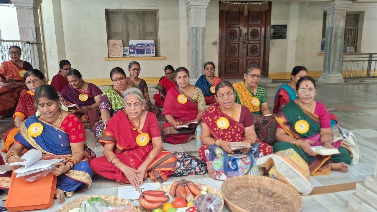 காஞ்சிபுரம் சங்கர மடத்தில் சிறப்பு பாராயணம் – உலக நன்மைக்காக பிரார்த்தனை