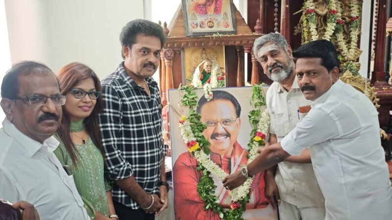 சமூகத்திற்காக வாழ்ந்தவர்களே சாதனையாளர்கள் – SPB நினைவு நாளில் மதுரை மேயர்