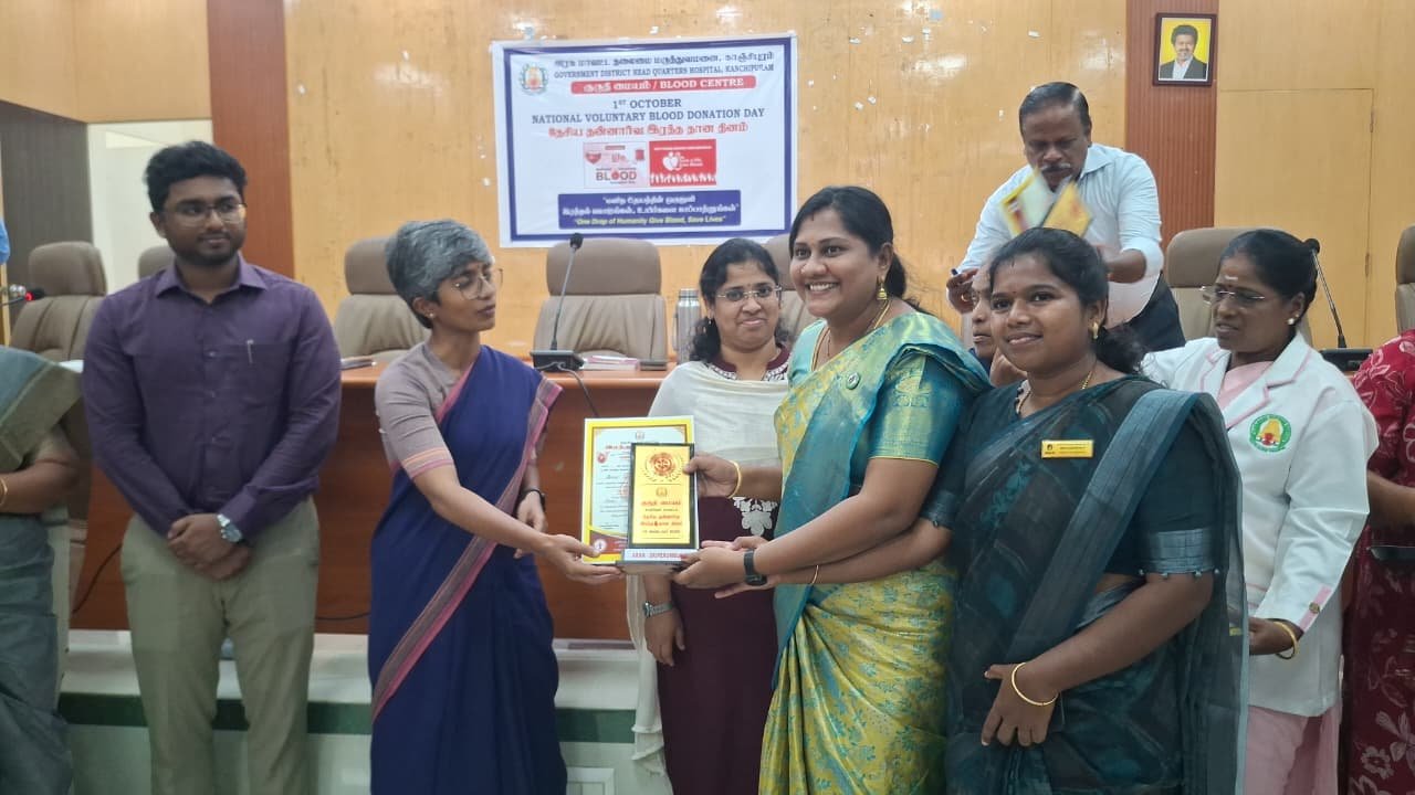 காஞ்சிபுரத்தில் தேசிய தன்னார்வ ரத்ததான தினம் – தன்னார்வ அமைப்புகளுக்கு ஆட்சியர் பாராட்டு