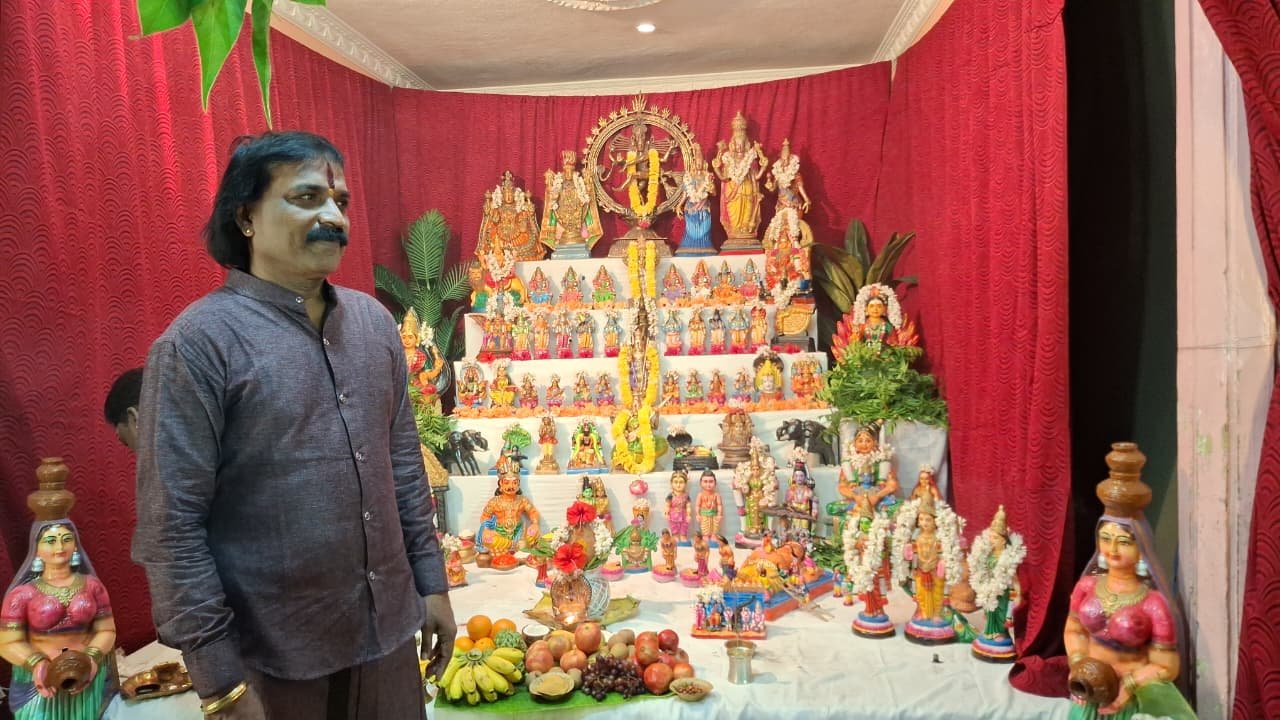 காஞ்சிபுரம் தாய் படவேட்டம்மன் கோயிலில் முப்பெரும் சக்திகள் அலங்காரம்!