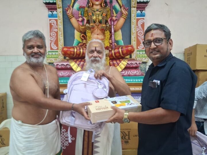 காஞ்சிபுரம் காமாட்சி அம்மன் ஆலயத்தில் 108 சுமங்கலி, கன்னியா பூஜை