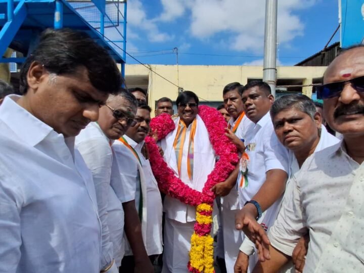வாலாஜாபாத்தில் அமைச்சர் பி. விஸ்வநாதனுக்கு காங்கிரஸ் வரவேற்பு