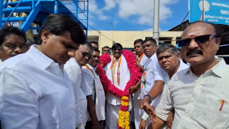 வாலாஜாபாத்தில் அமைச்சர் பி. விஸ்வநாதனுக்கு காங்கிரஸ் வரவேற்பு